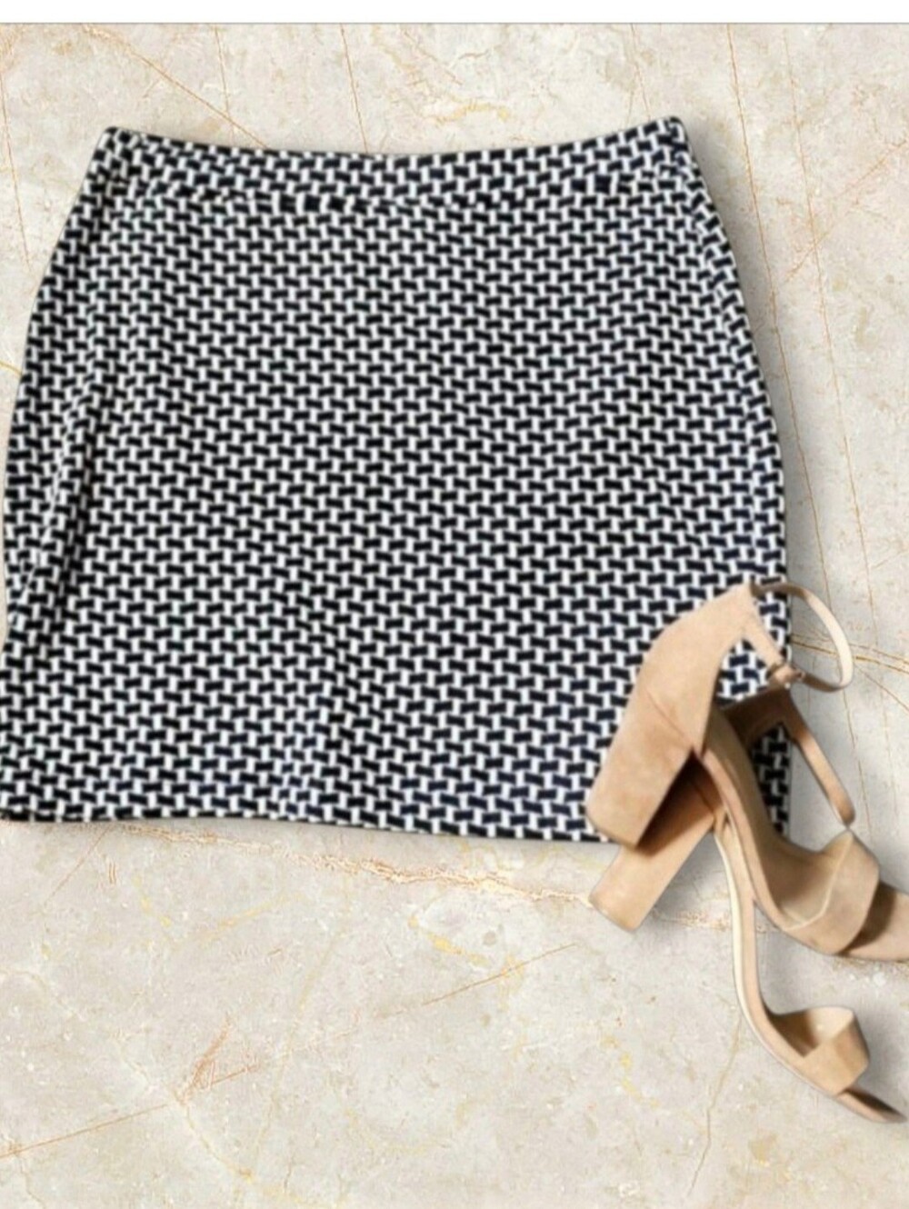 Loft Pull On Pencil Skirt size MED